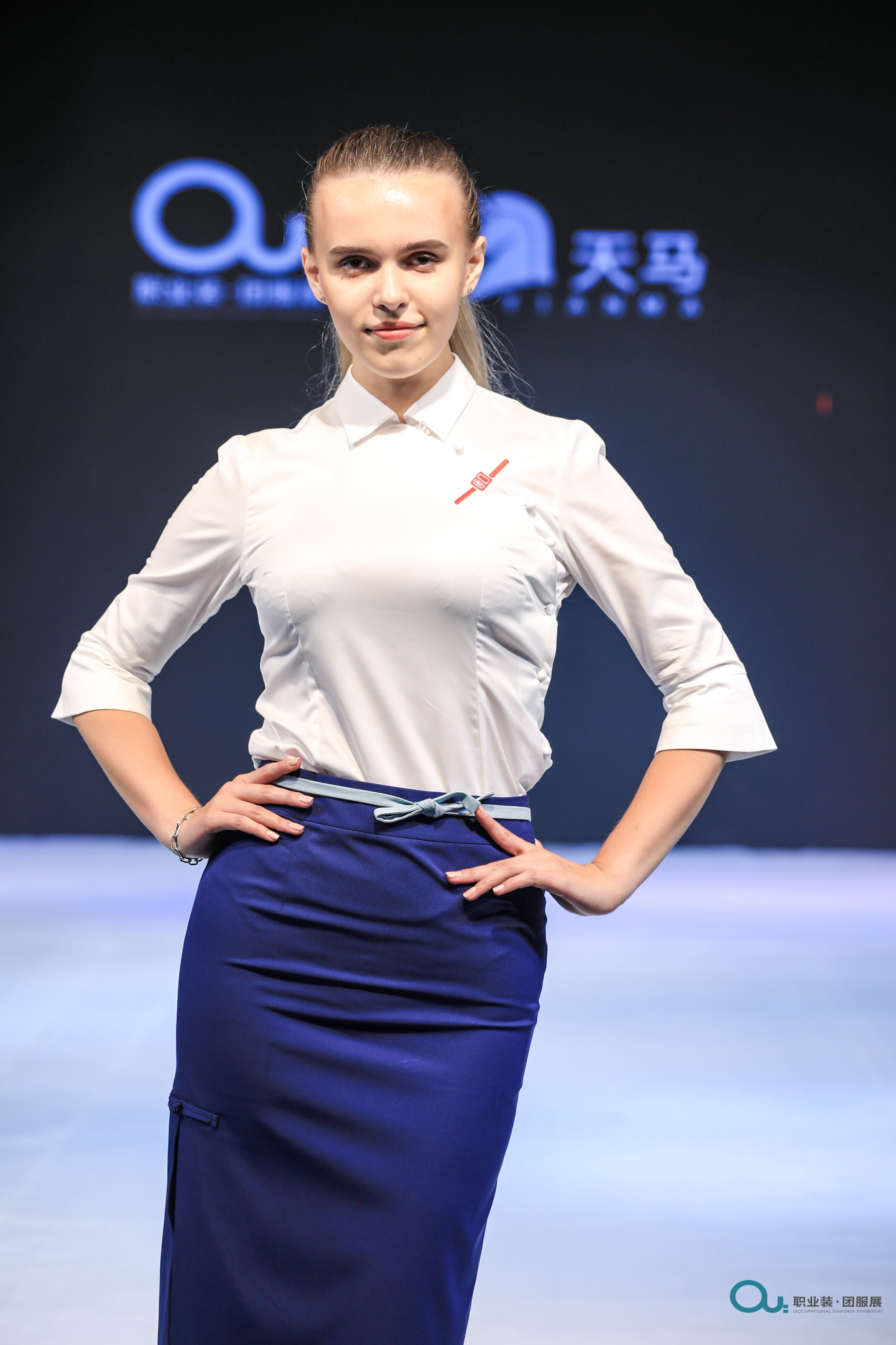 天馬服飾火星版職業(yè)裝亮相上海團(tuán)服展，T臺C位秀最美職場穿搭